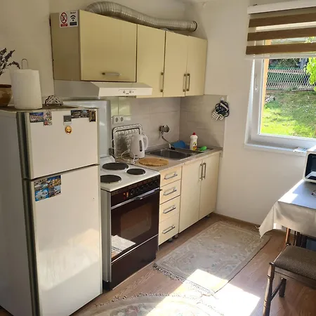 Podvisoki Apartman